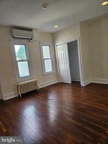 $2,100 | 329 North Easton Road, Glenside, PA 19038