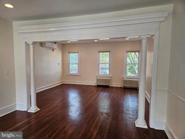 $2,100 | 329 North Easton Road, Glenside, PA 19038