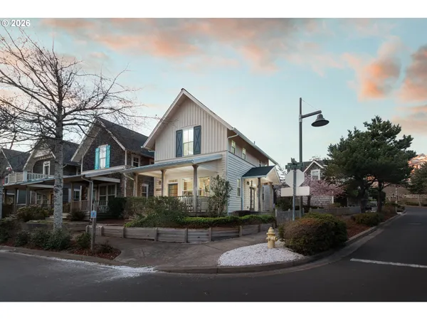 $749,000 | 617 Southwest 27th Way, Lincoln City, OR 97367