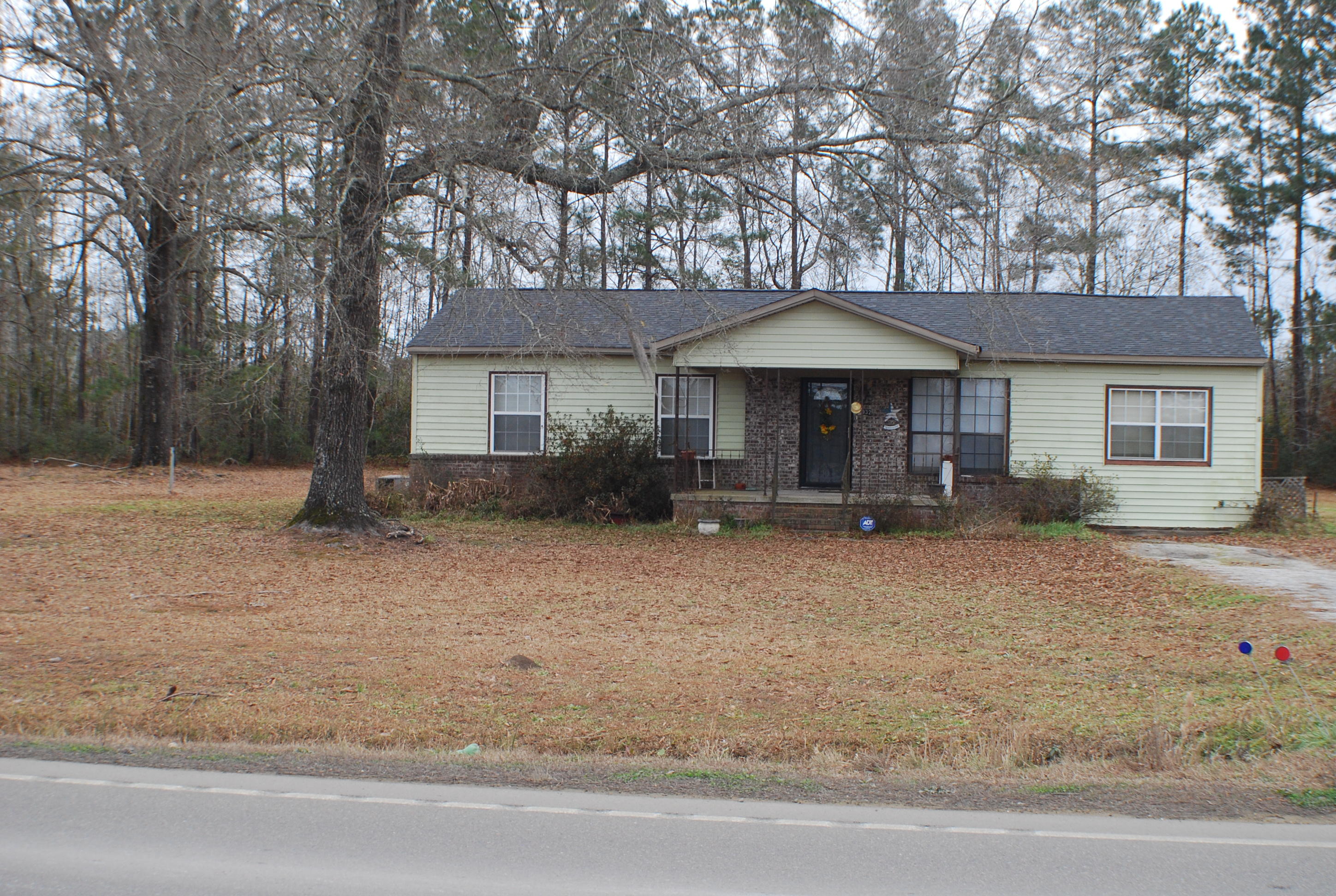 932 Jedburg Road Summerville, SC 29486 - Photo 3 of 13 DSC_7723