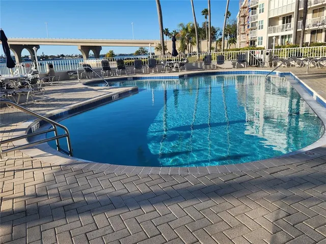 $2,500 | 5901 Bahia Del Mar Circle, Unit 124, St. Petersburg, FL 33715