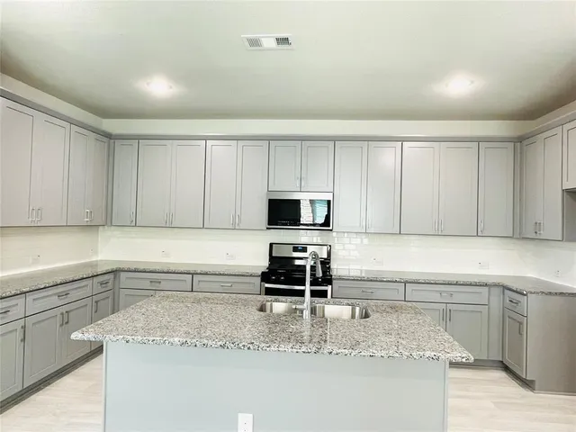 $2,300 | 1052 Norias Drive, Forney, TX 75126