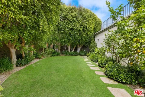 $7,995,000 | 523 9th Street, Santa Monica, CA 90402