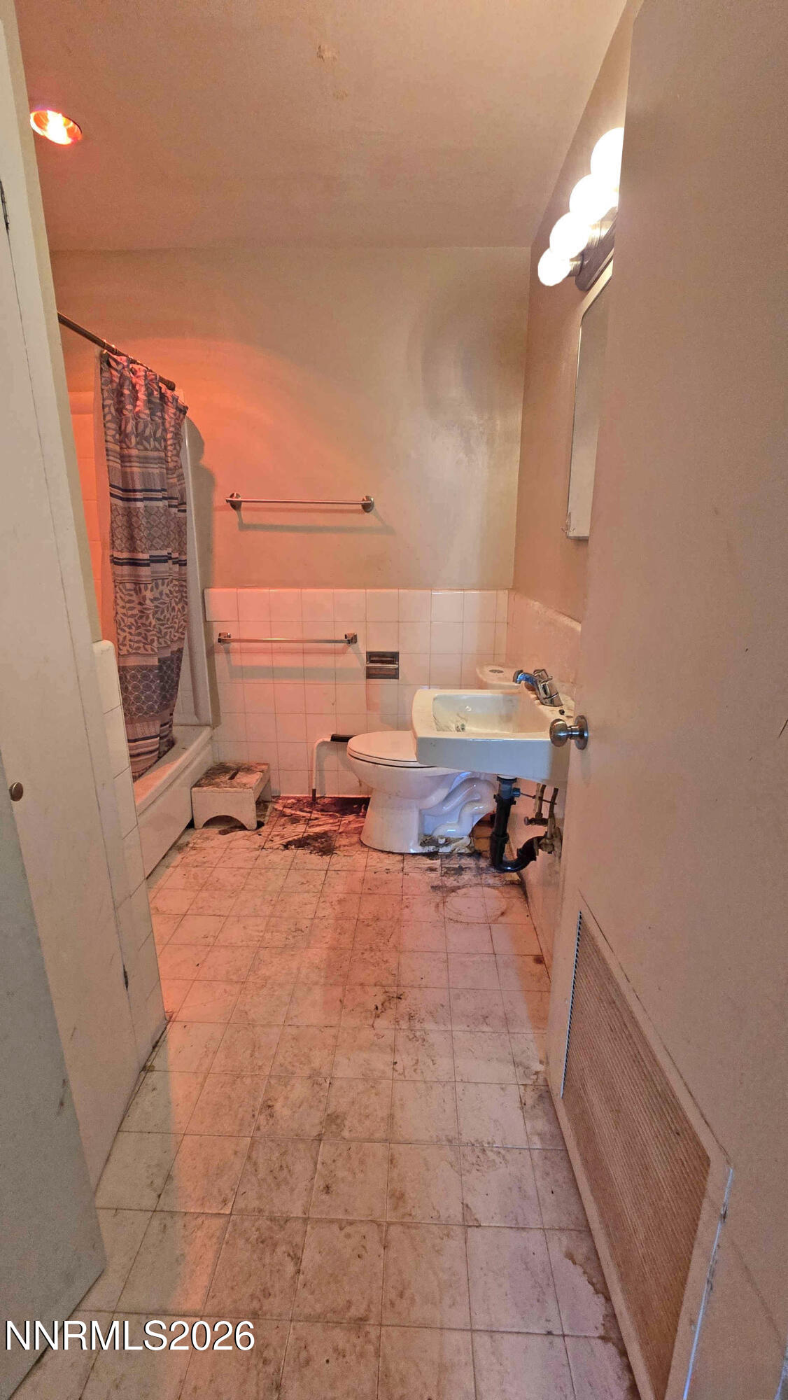 13710 Mt Whitney Street Reno, NV 89506 - Photo 11 of 15 2026-07-21_11-01-29