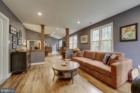 $1,995,000 | 13101 Ridge Drive, Rockville, MD 20850