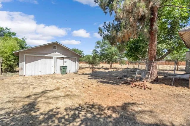 $475,000 | 760 Sunnyside Avenue, Clovis, CA 93611