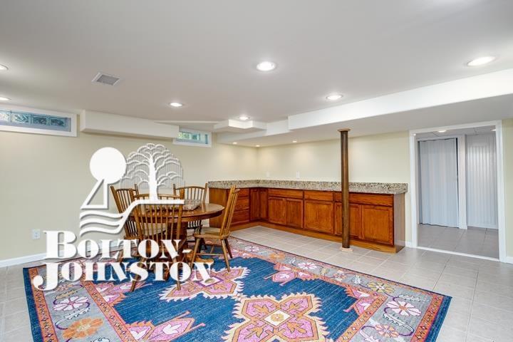 884 North Renaud Road Grosse Pointe Woods, MI 48236 - Photo 40 of 54