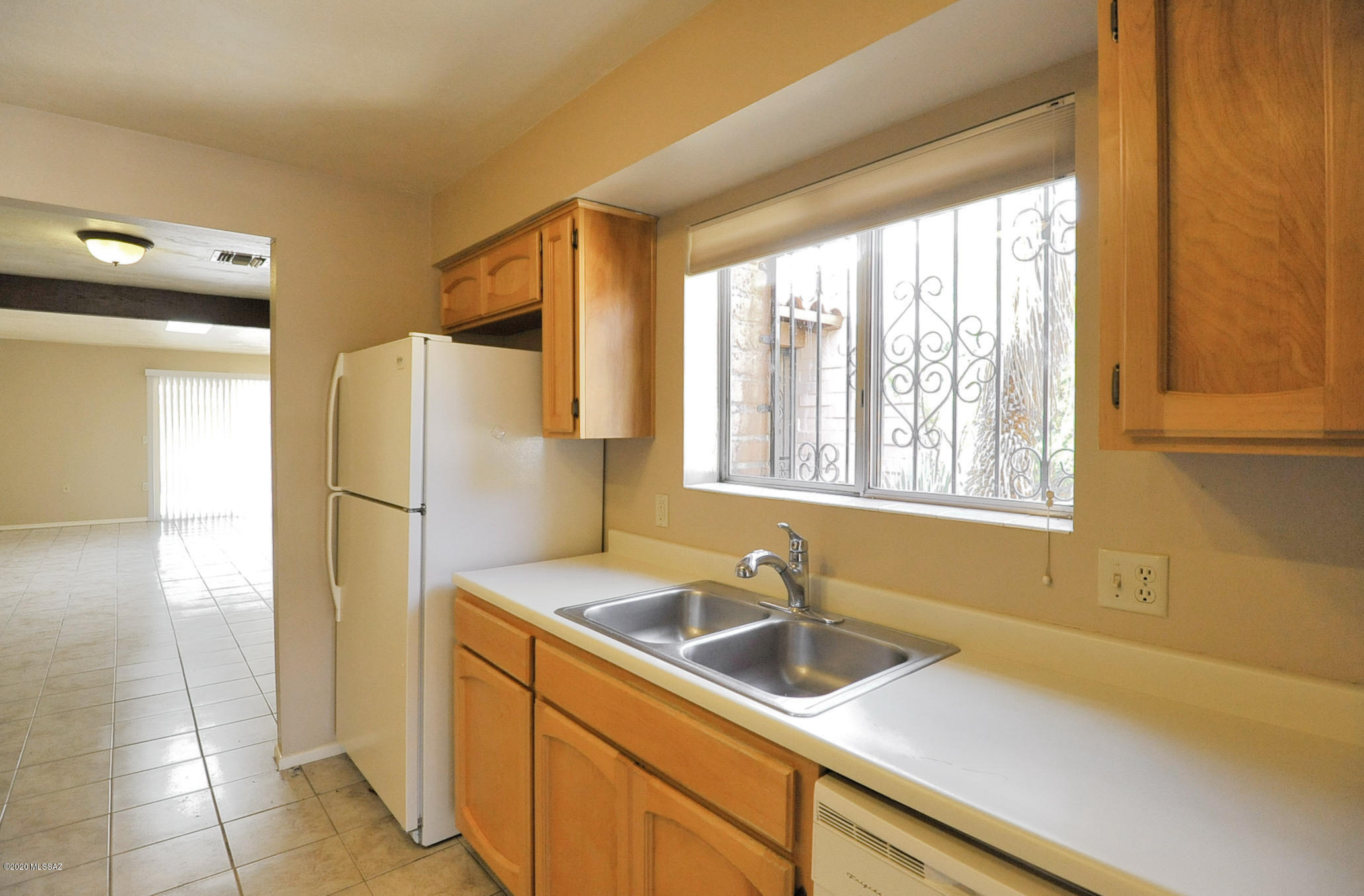4234 East Presidio Road Tucson, AZ 85712 - Photo 8 of 19