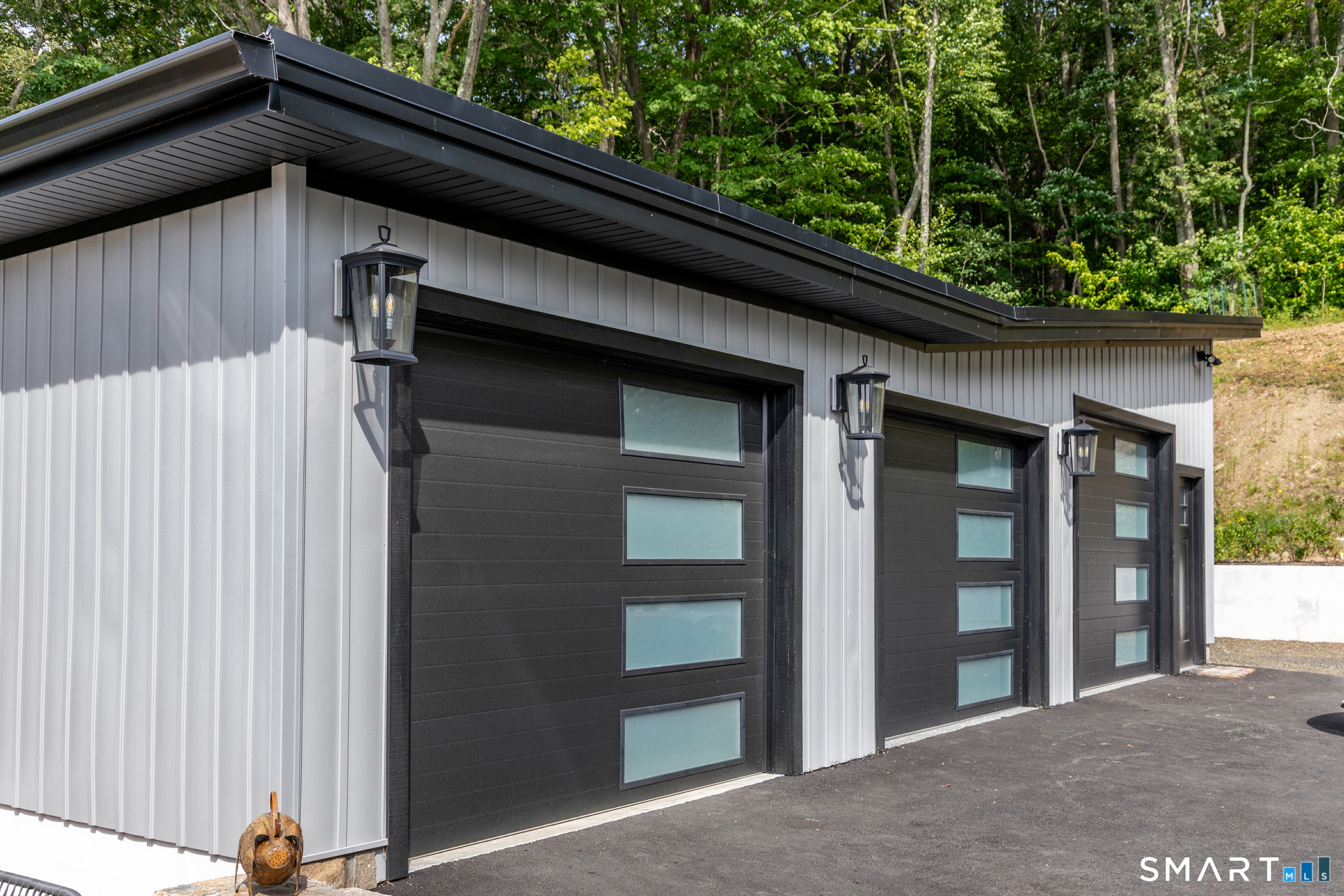 145 Pine Hill Road New Fairfield, CT 06812 - Photo 34 of 35 a backyard of a house with lots of green space