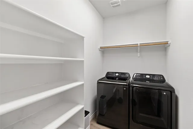 $2,200 | 1922 Cartwright Street, Bryan, TX 77807