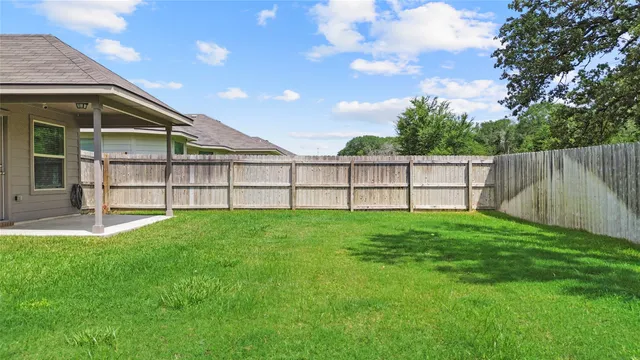 $2,200 | 1922 Cartwright Street, Bryan, TX 77807