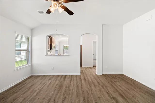 $2,200 | 1922 Cartwright Street, Bryan, TX 77807