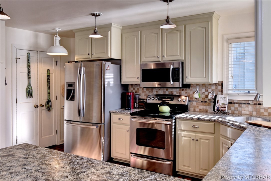 2835 Chelsea Road West Point, VA 23181 - Photo 14 of 33 Gallery Image 14