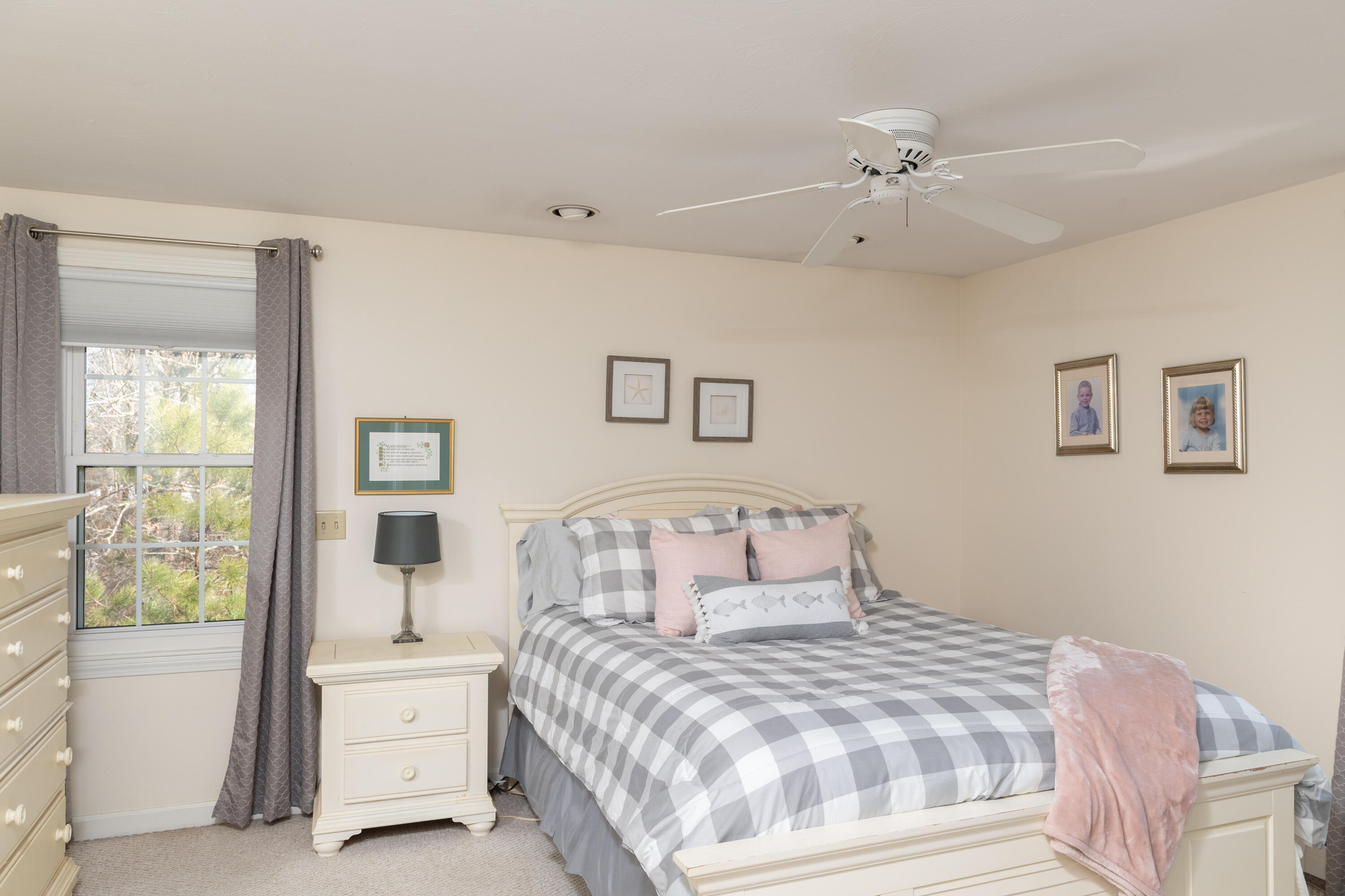 19 Carleton Drive Mashpee, MA 02649 - Photo 28 of 45 a bedroom with a bed and a window