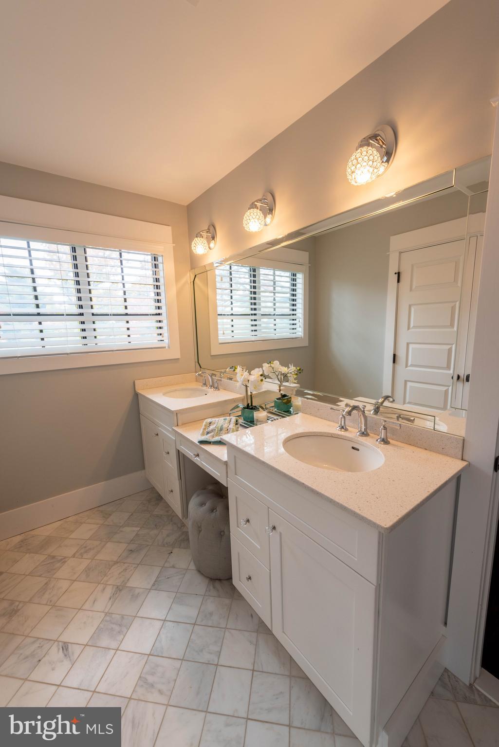 1201 Golf Road Cinnaminson, NJ 08077 - Photo 25 of 33 Jack and Jill full bath