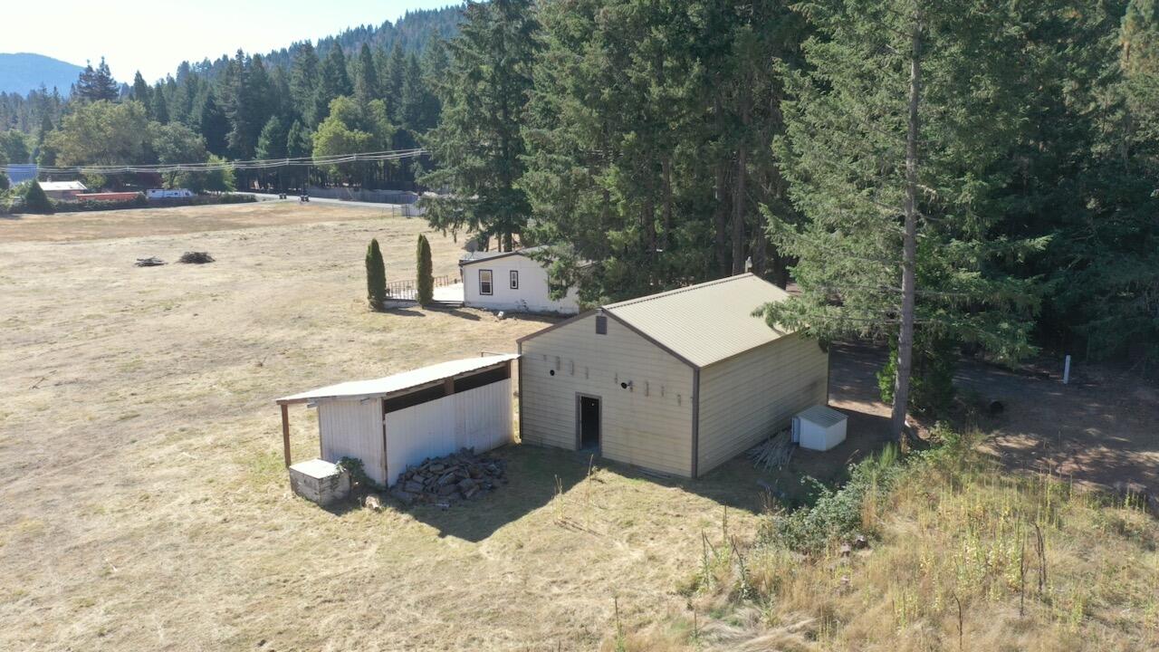 950 Thompson Creek Road Selma, OR 97538 - Photo 10 of 24 4804B581C3F3877998A57B80AF9BCAFB