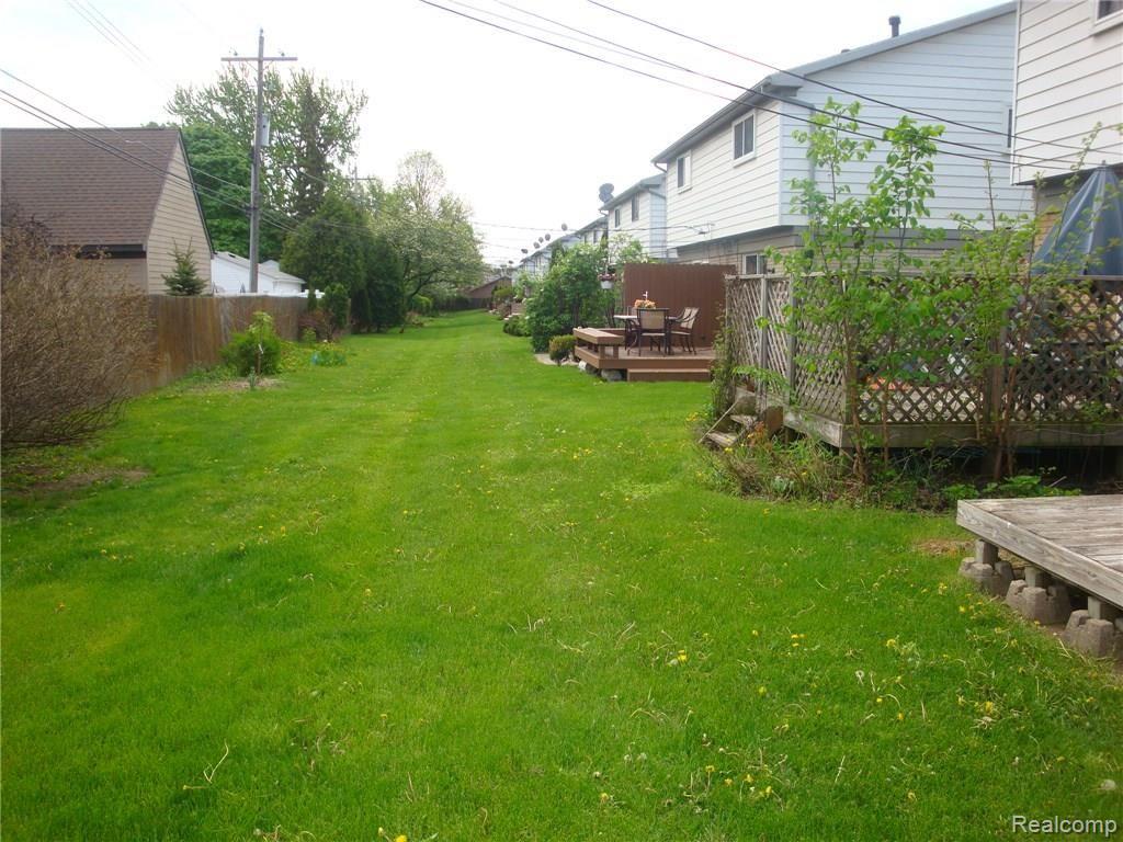 1727 Southfield Road, Unit 3 Birmingham, MI 48009 - Photo 5 of 16 Common Back Yard