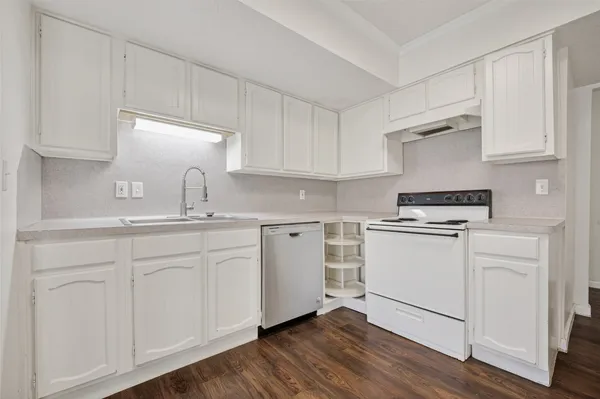 $1,699 | 1106 East Red Cedar Circle, Spring, TX 77380