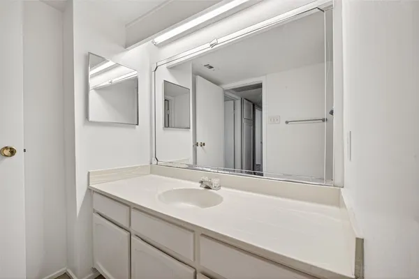 $1,750 | 1106 East Red Cedar Circle, Spring, TX 77380