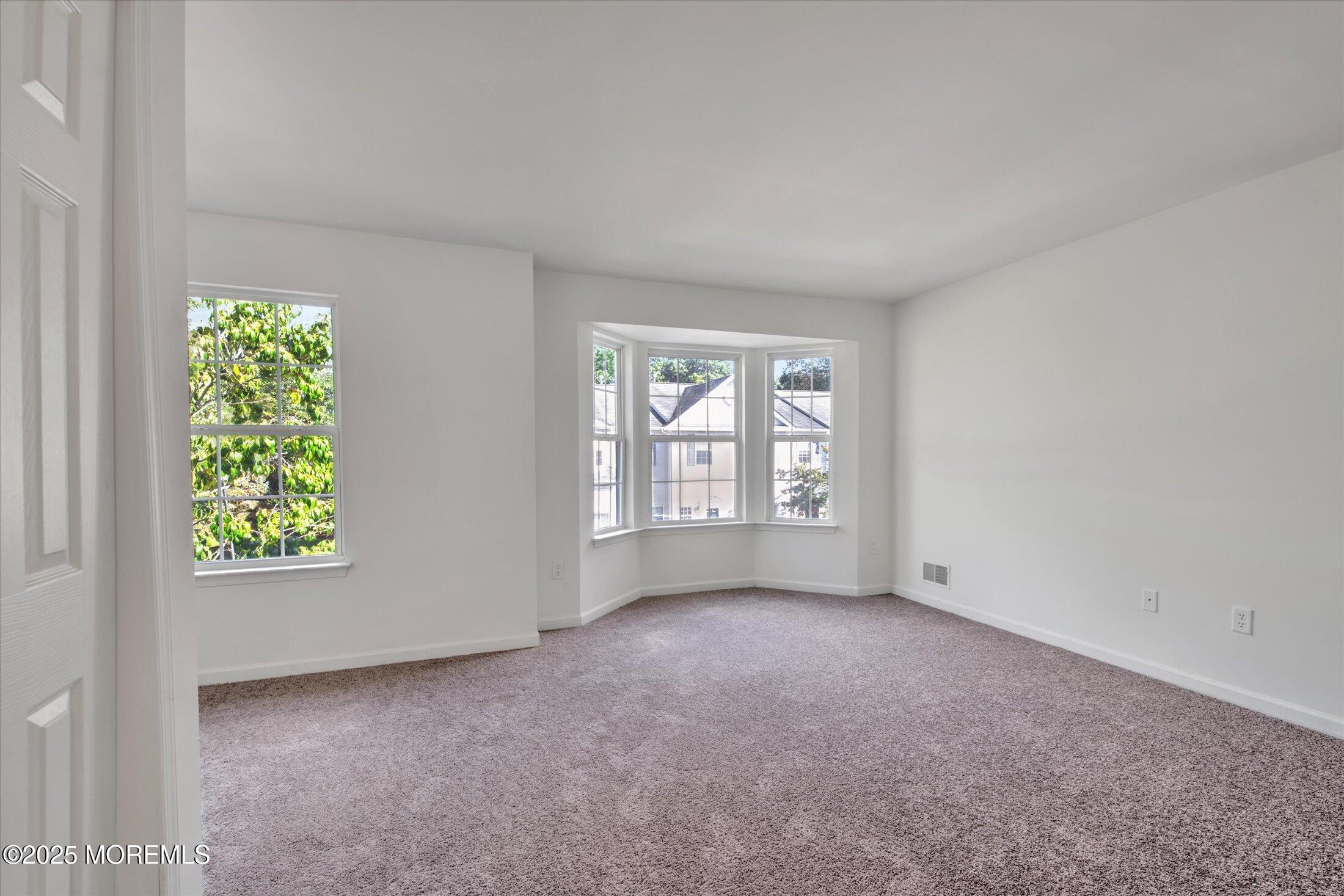 27 Esplanade Way Bayville, NJ 08721 - Photo 22 of 41 23-MASTER BEDROOM