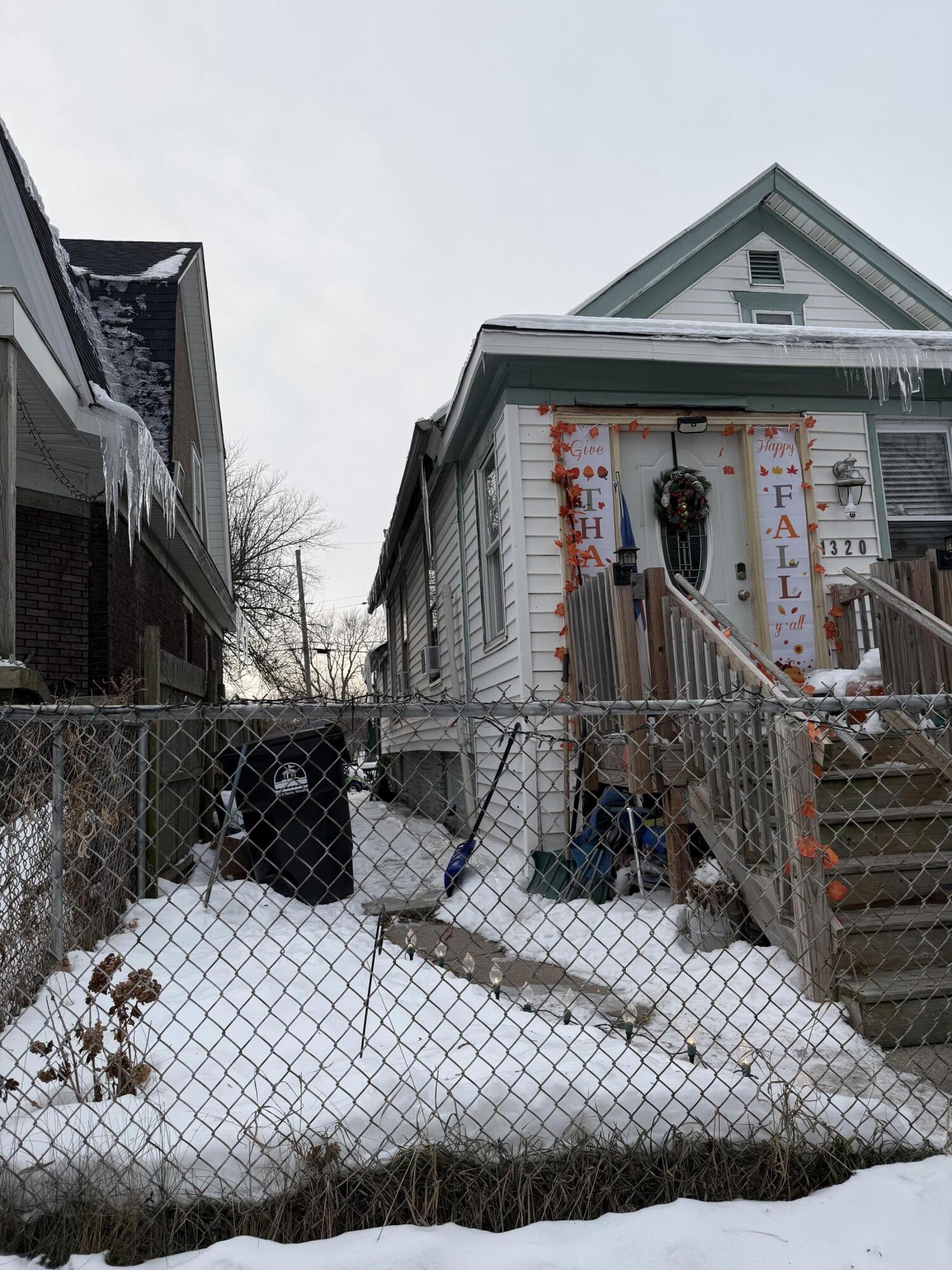 1320 Summit Avenue Racine, WI 53404 - Photo 10 of 10 IMG_5655