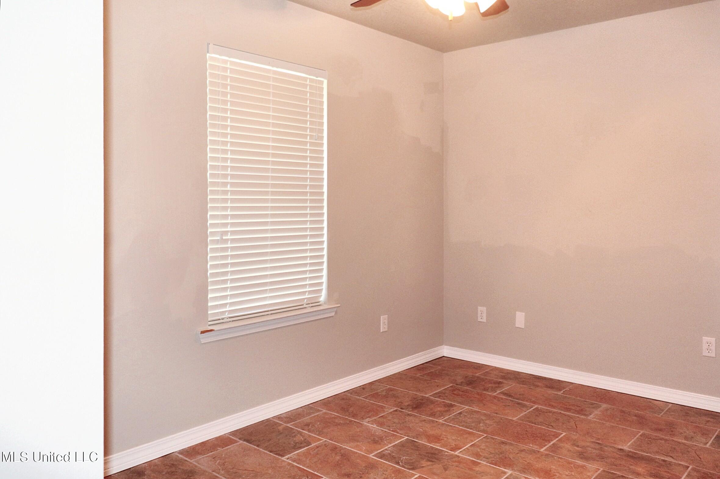 22020 Rayvan Lane Kiln, MS 39556 - Photo 10 of 24 BDR1.1