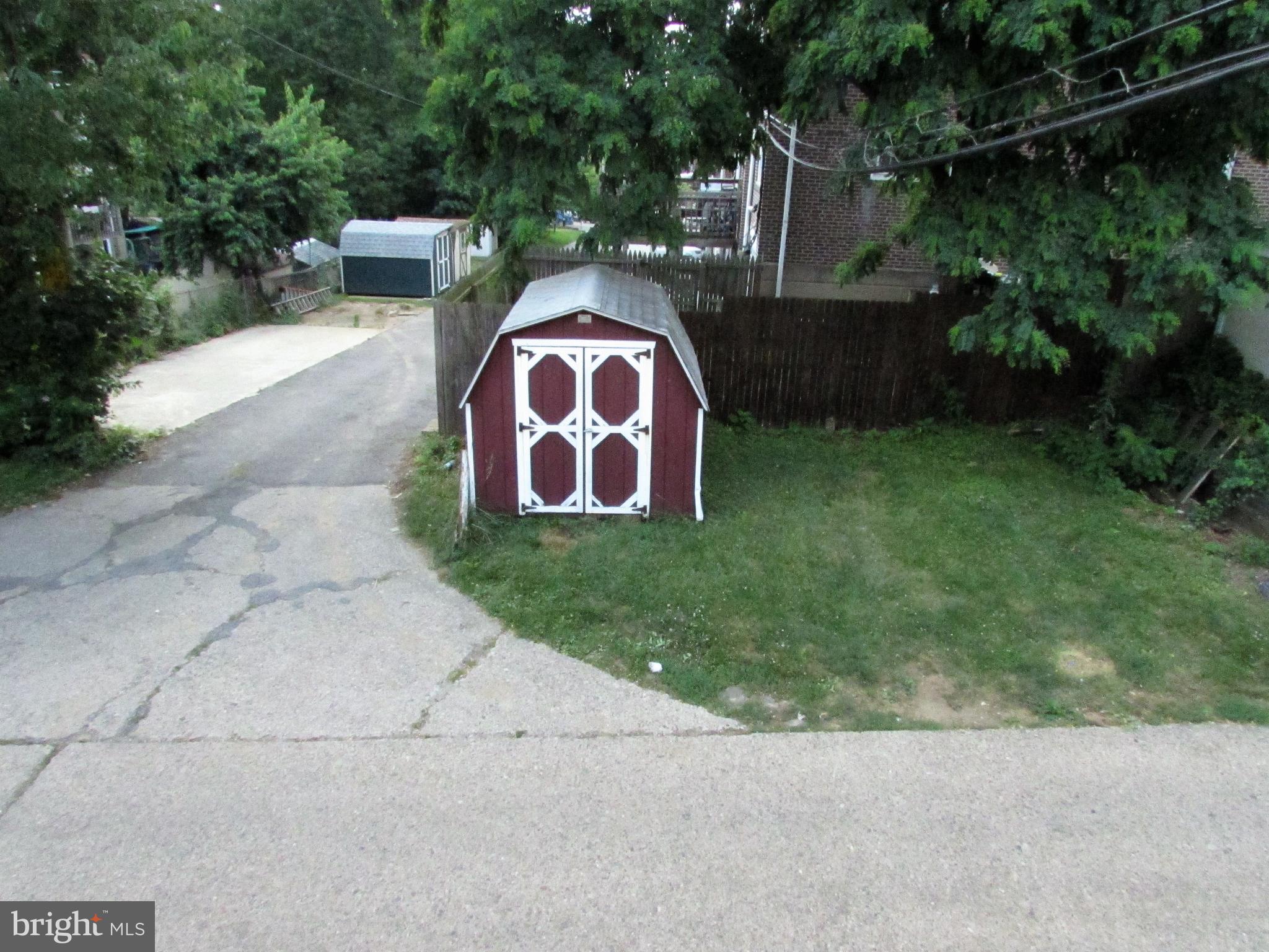 126 Alverstone Road Clifton Heights, PA 19018 - Photo 27 of 28 Shed in Backyard