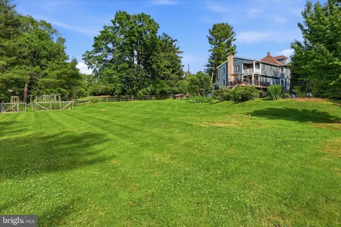 $980,000 | 1622 Jarrettown Road, Dresher, PA 19025