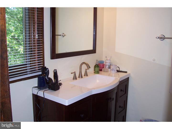 101 Peter Rafferty Drive Hamilton Square, NJ 08690 - Photo 18 of 25 Bedroom 2