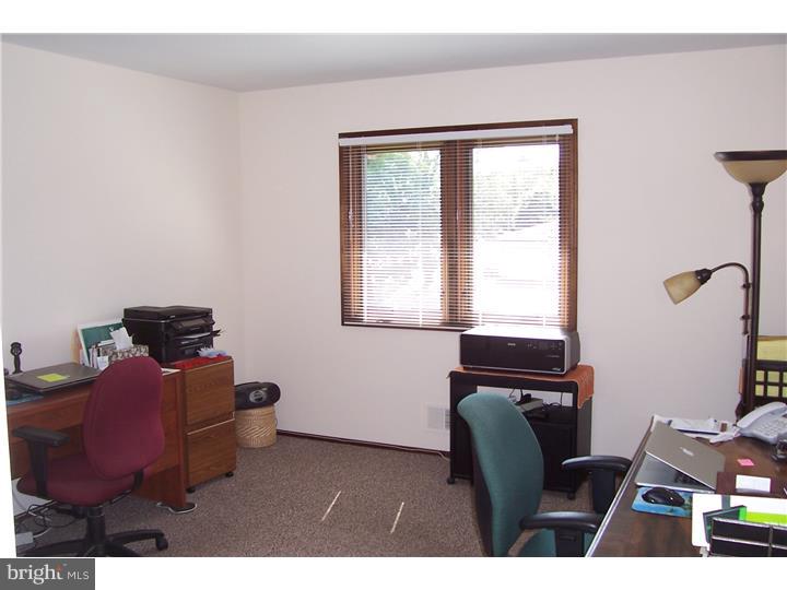 101 Peter Rafferty Drive Hamilton Square, NJ 08690 - Photo 20 of 25 Bedroom 3