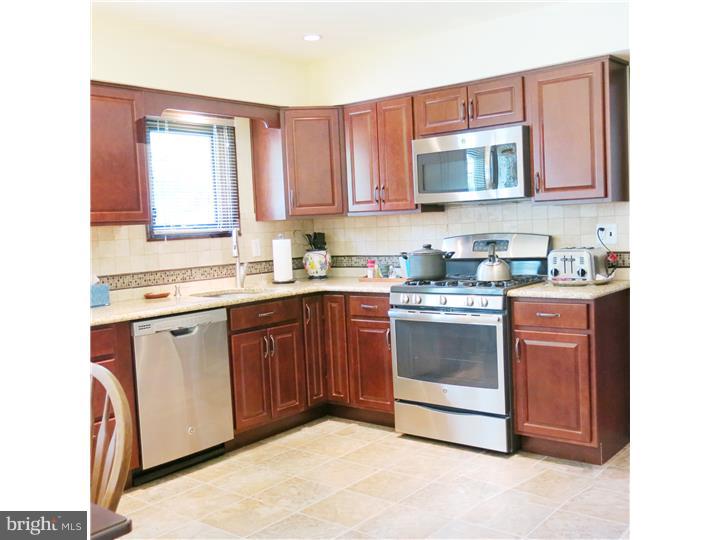 101 Peter Rafferty Drive Hamilton Square, NJ 08690 - Photo 3 of 25 Kitchen