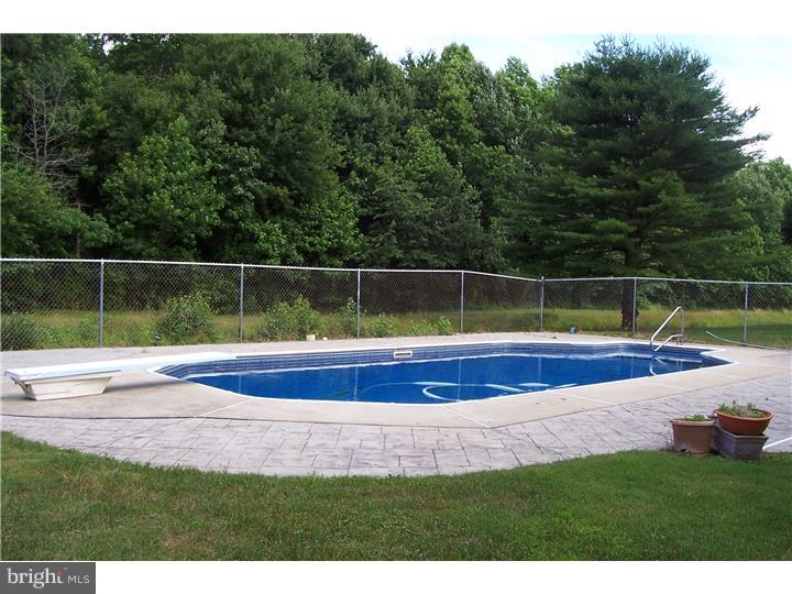101 Peter Rafferty Drive Hamilton Square, NJ 08690 - Photo 23 of 25 Pool