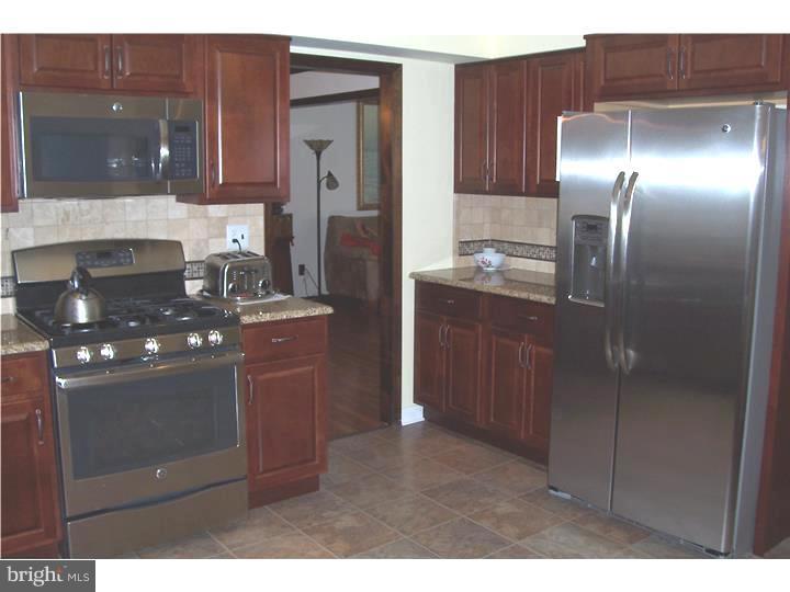 101 Peter Rafferty Drive Hamilton Square, NJ 08690 - Photo 6 of 25 Kitchen