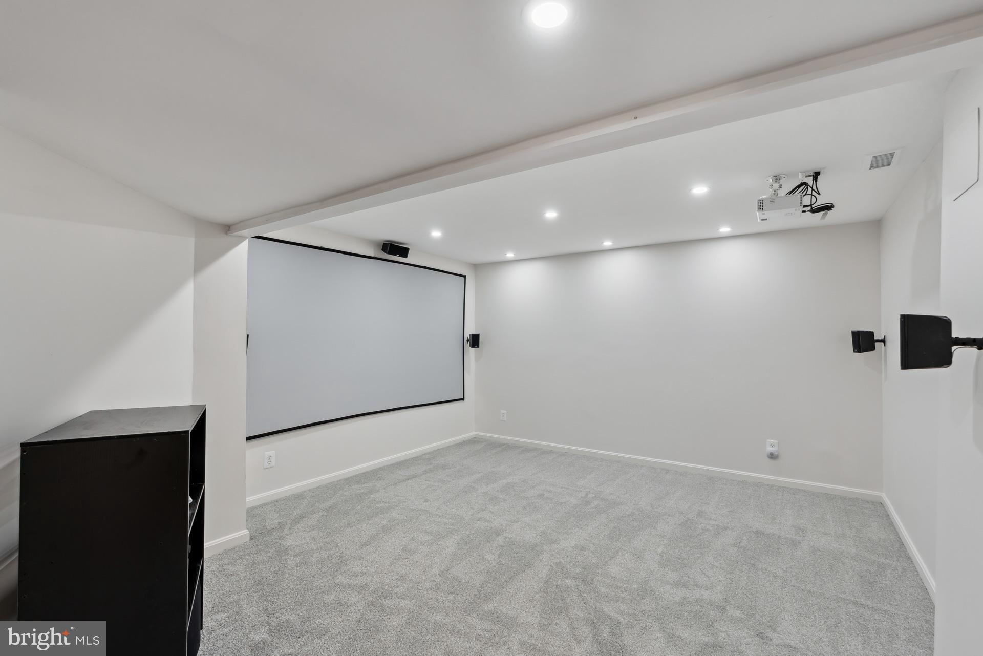 8417 Kingsgate Road Potomac, MD 20854 - Photo 53 of 61 a view of an empty room