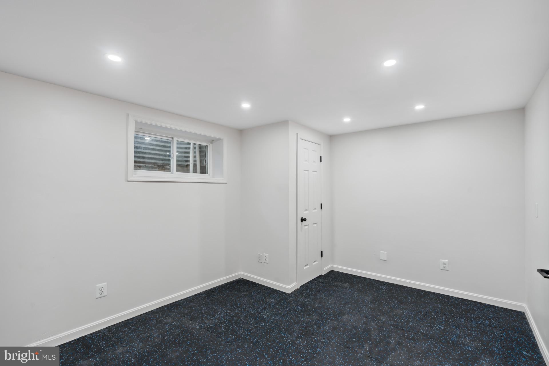 8417 Kingsgate Road Potomac, MD 20854 - Photo 55 of 61 a view of an empty room with a window