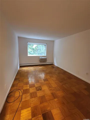 $500,000 | 320 East Shore Road, Unit 11B, Great Neck, NY 11023