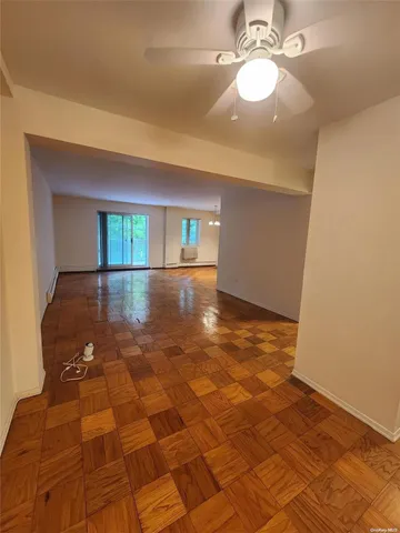 $500,000 | 320 East Shore Road, Unit 11B, Great Neck, NY 11023