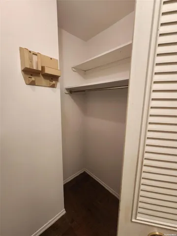 $500,000 | 320 East Shore Road, Unit 11B, Great Neck, NY 11023