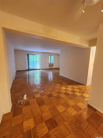 $500,000 | 320 East Shore Road, Unit 11B, Great Neck, NY 11023