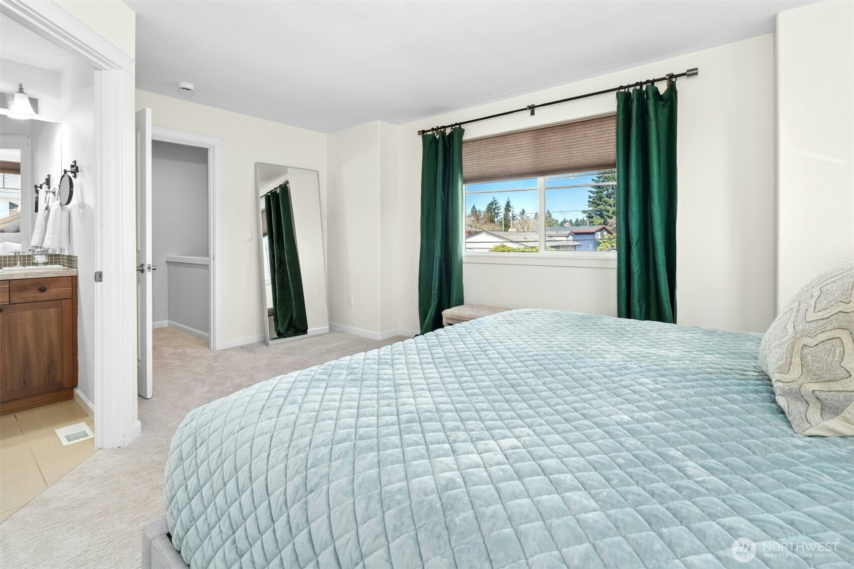 8030 212th Street Southwest Edmonds, WA 98026 - Photo 19 of 35