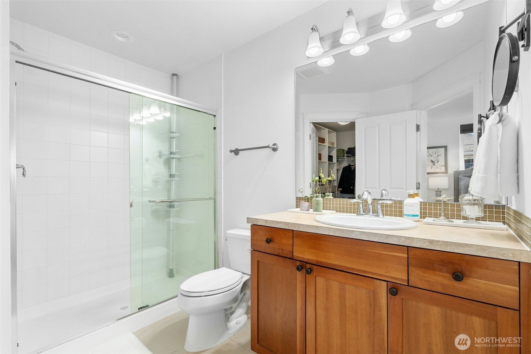 8030 212th Street Southwest Edmonds, WA 98026 - Photo 20 of 35