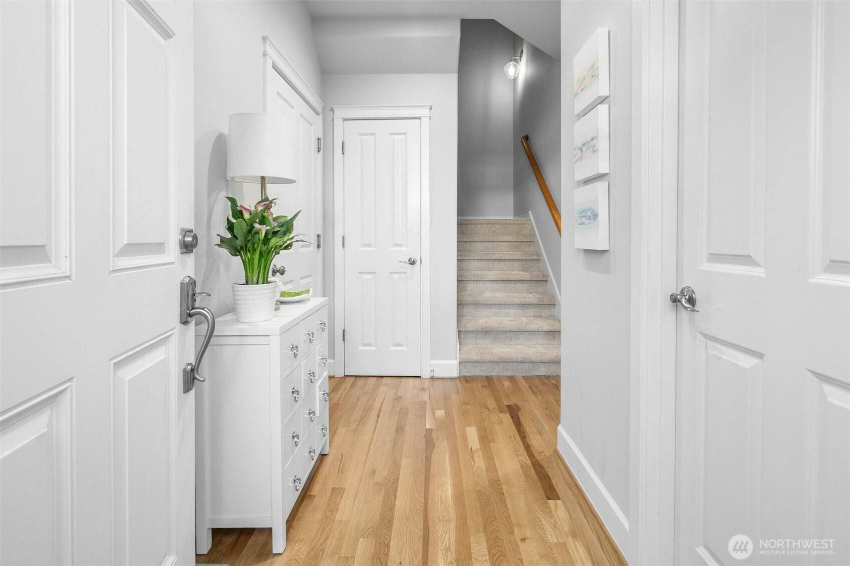 8030 212th Street Southwest Edmonds, WA 98026 - Photo 4 of 35