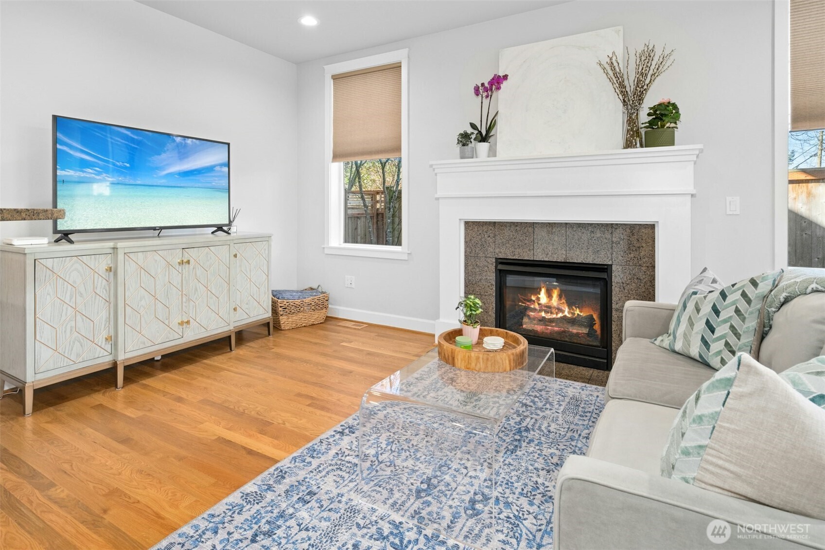 8030 212th Street Southwest Edmonds, WA 98026 - Photo 7 of 35