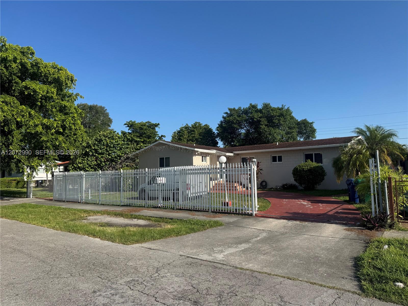 7741 Southwest 20th Street Miami, FL 33155 - Photo 2 of 27 Gallery Image 2