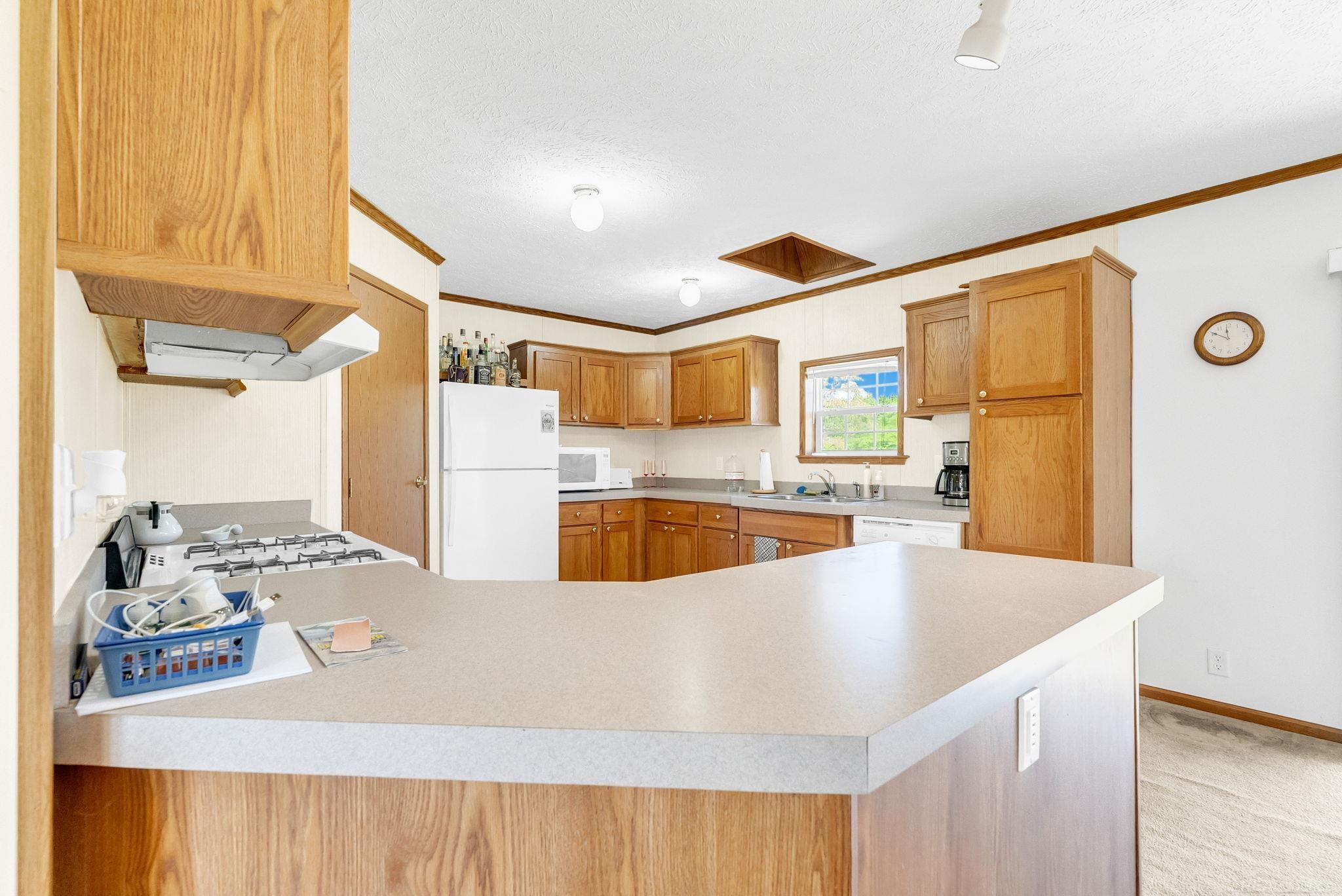 6995 Aitken Road Lexington, MI 48450 - Photo 7 of 46
