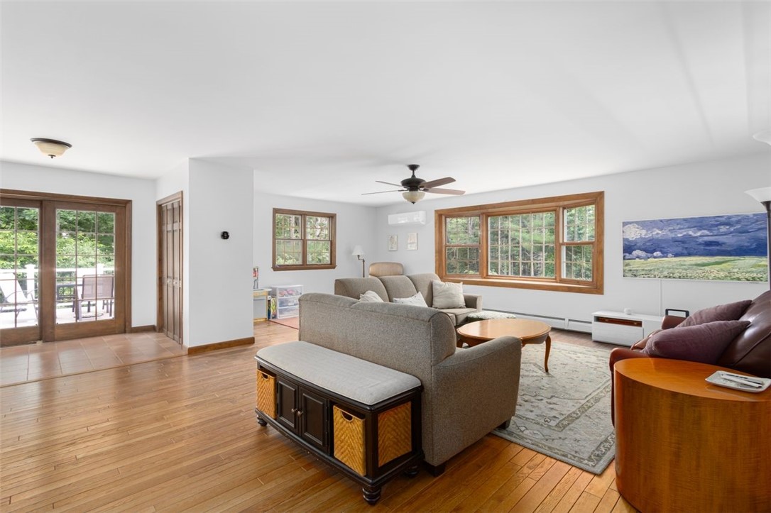 257 Shannock Road South Kingstown, RI 02879 - Photo 18 of 48