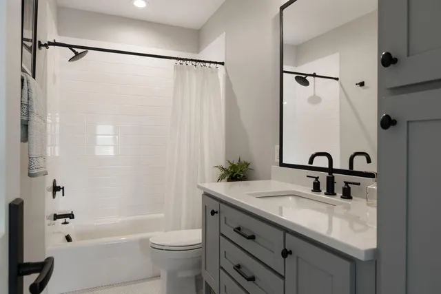 $2,395,000 | 19522 Love Lake Road, Brainerd, MN 56401