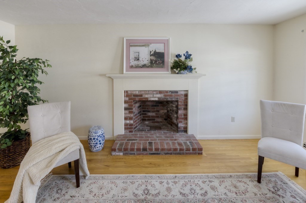 174 Anderson Road Marlborough, MA 01752 - Photo 11 of 42 Gallery Image 11
