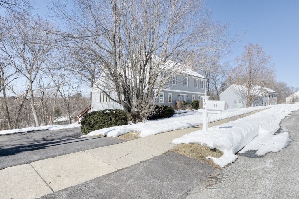 174 Anderson Road Marlborough, MA 01752 - Photo 3 of 42 Gallery Image 3