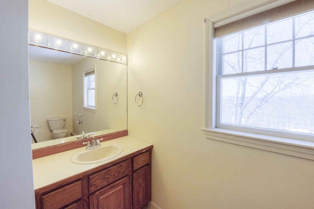 174 Anderson Road Marlborough, MA 01752 - Photo 41 of 42 Gallery Image 41